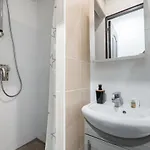 L'oasis Montparnasse Hotel
