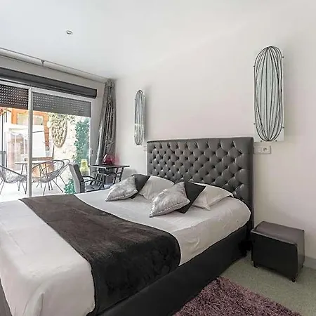 L'oasis Montparnasse מלון