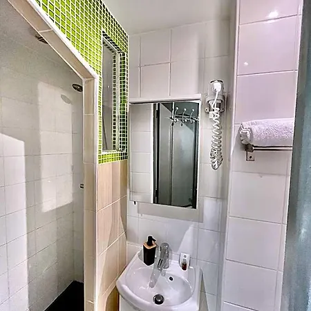L'oasis Montparnasse 2*