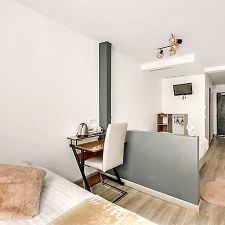 מלון L'oasis Montparnasse