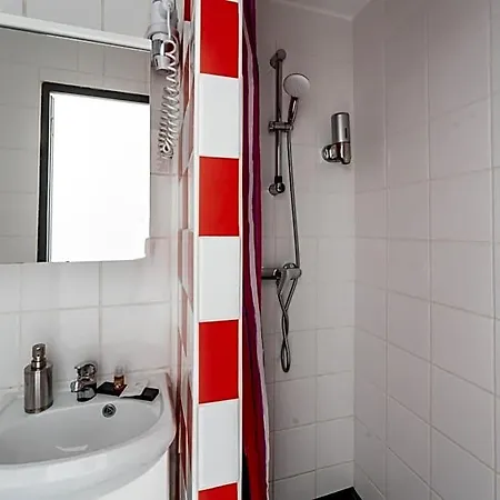 L'oasis Montparnasse 2* פריז