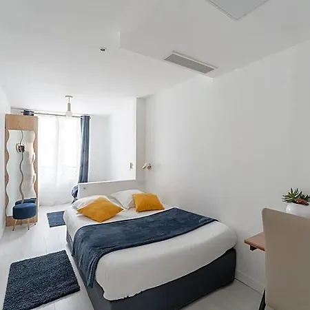 מלון L'oasis Montparnasse פריז