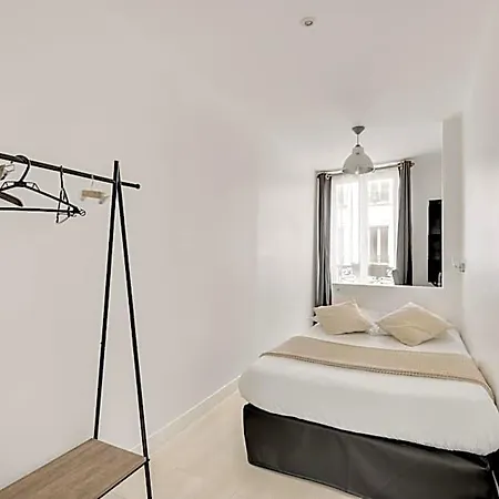L'oasis Montparnasse מלון
