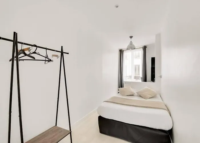 Hotel L'oasis Montparnasse