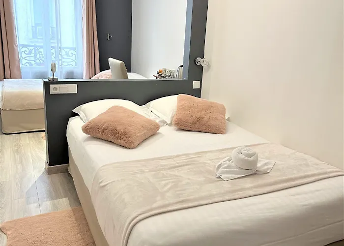 L'oasis Montparnasse Hotel